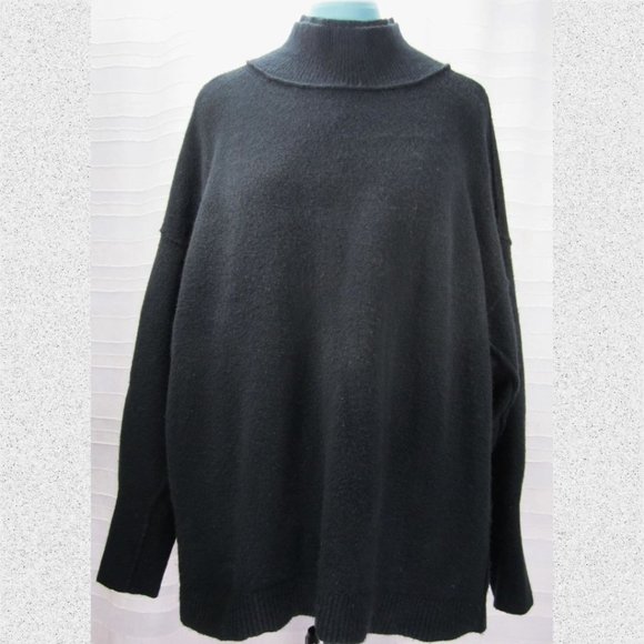Free People Sweaters - Black Free People Afterglow Mock Neck Sweater Tunic - M *Runs Large*